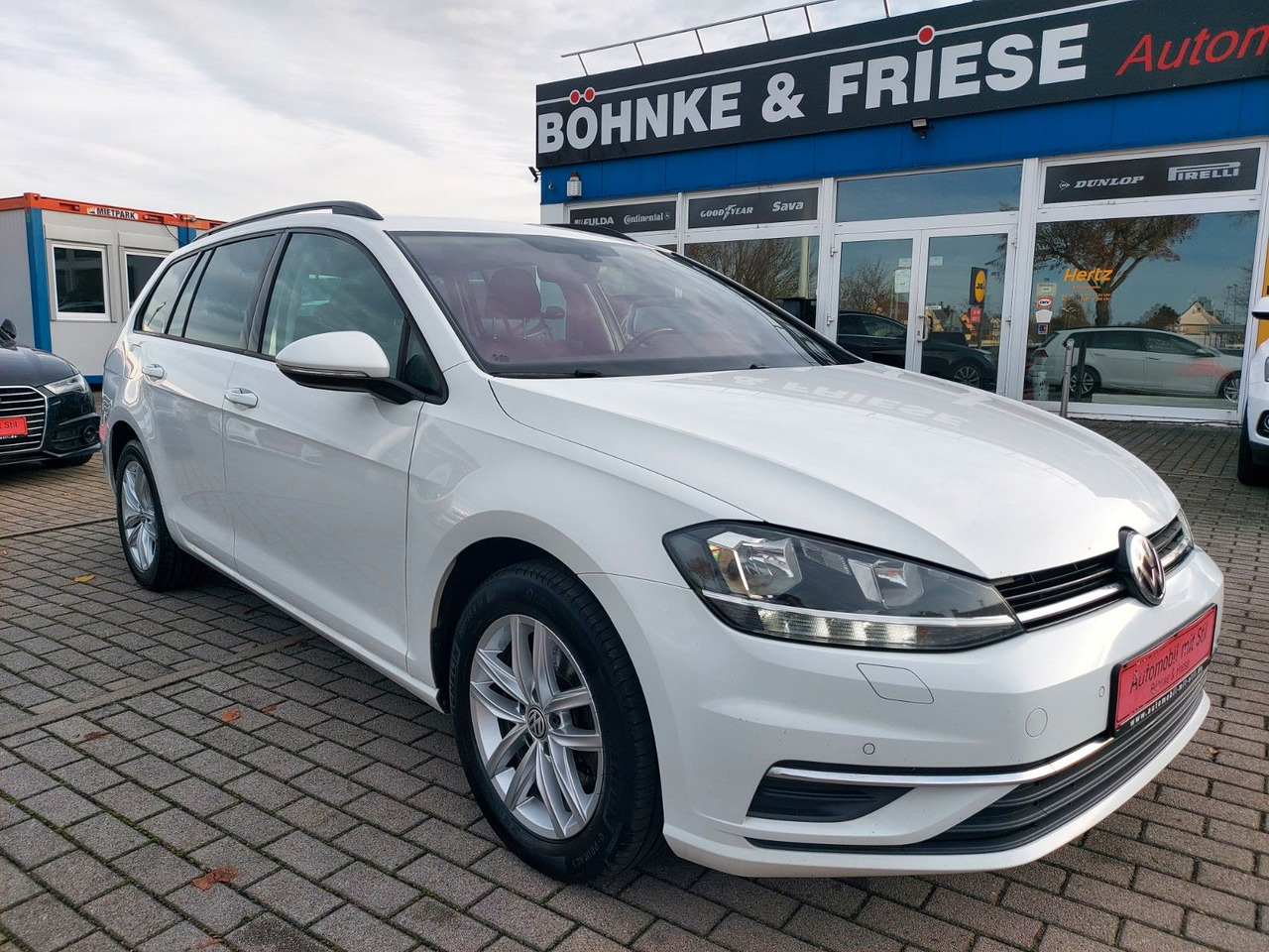Volkswagen Golf VII Variant DSG Comfort ACC Massage Nav DAB - Coche familiar: foto 1 Volkswagen Golf VII Variant DSG Comfort ACC Massage Nav DAB - Coche familiar: foto 1