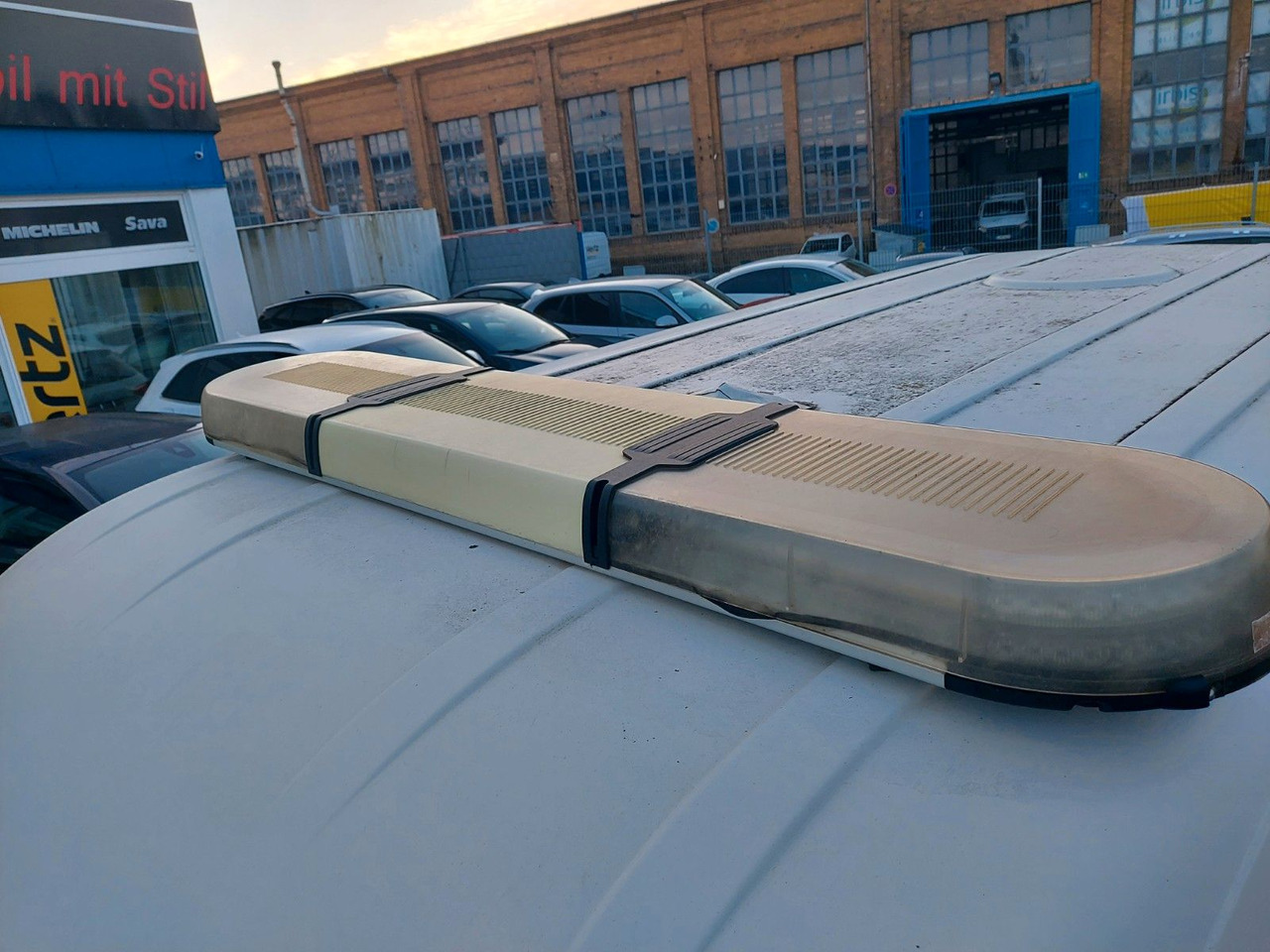 Volkswagen T5 Transporter Kasten 4x4 Kombi hoch Standheiz - Furgoneta de pasajeros: foto 3 Volkswagen T5 Transporter Kasten 4x4 Kombi hoch Standheiz - Furgoneta de pasajeros: foto 3