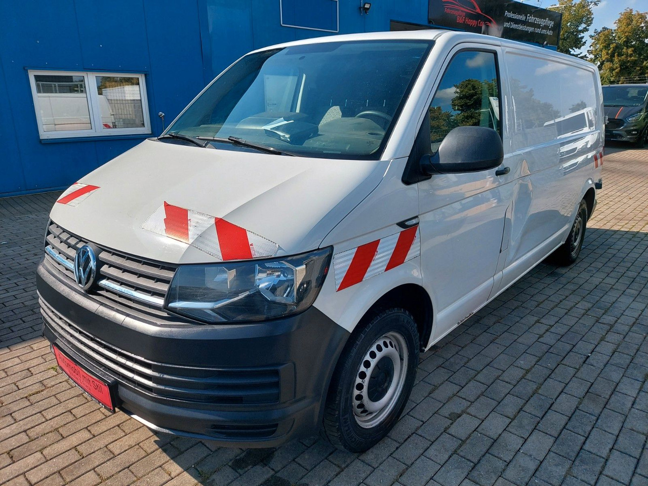Volkswagen T6 Transporter Kasten Kombi lang Motorschaden - Furgoneta de pasajeros: foto 4 Volkswagen T6 Transporter Kasten Kombi lang Motorschaden - Furgoneta de pasajeros: foto 4