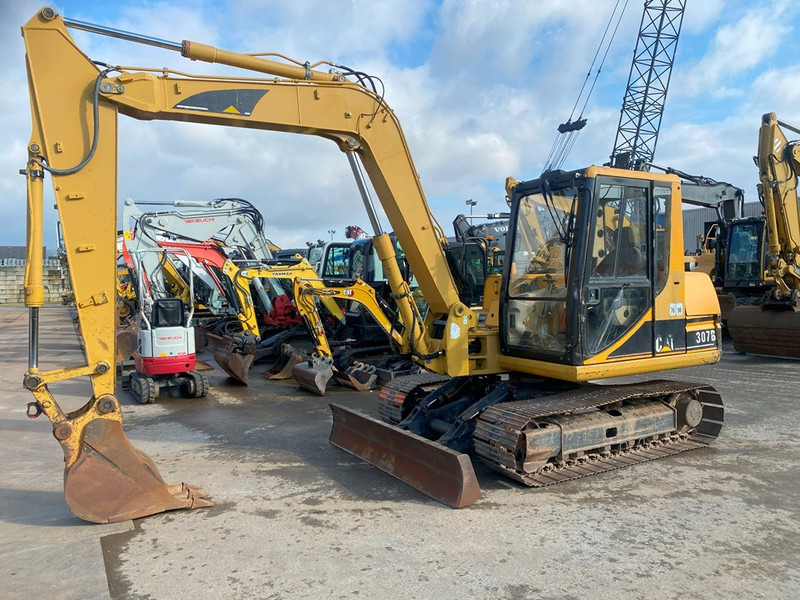 Caterpillar 307B NVT - Miniexcavadora: foto 1 Caterpillar 307B NVT - Miniexcavadora: foto 1