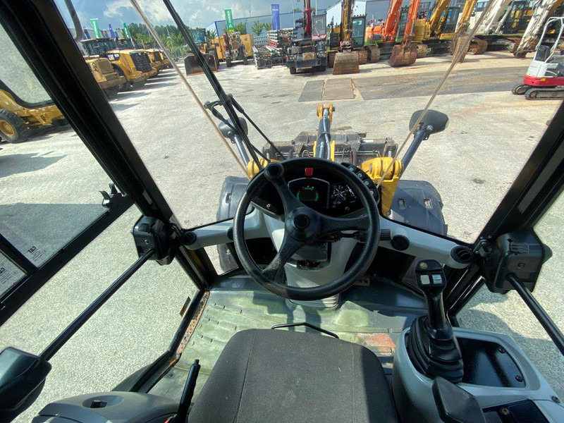 Caterpillar 908 H2 NVT - Cargadora de ruedas: foto 4 Caterpillar 908 H2 NVT - Cargadora de ruedas: foto 4