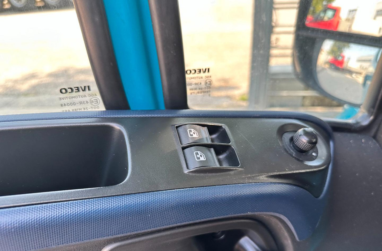 Iveco daily 35s14 passo lungo - Furgón: foto 5 Iveco daily 35s14 passo lungo - Furgón: foto 5