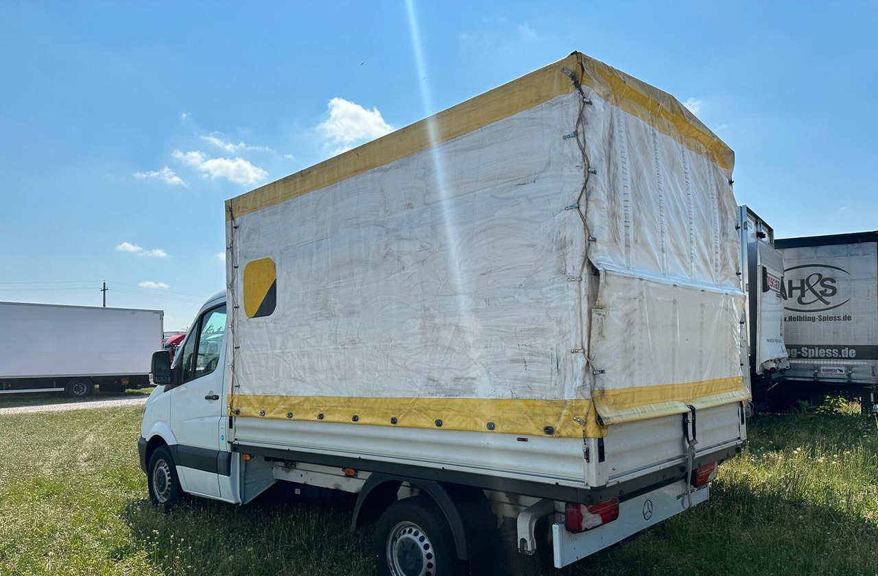 Mercedes Benz 211 centina euro 6 - Furgoneta con caja de lona: foto 3 Mercedes Benz 211 centina euro 6 - Furgoneta con caja de lona: foto 3