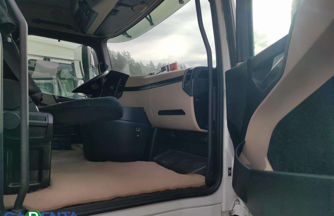 Cabeza tractora Volvo FH: foto 9