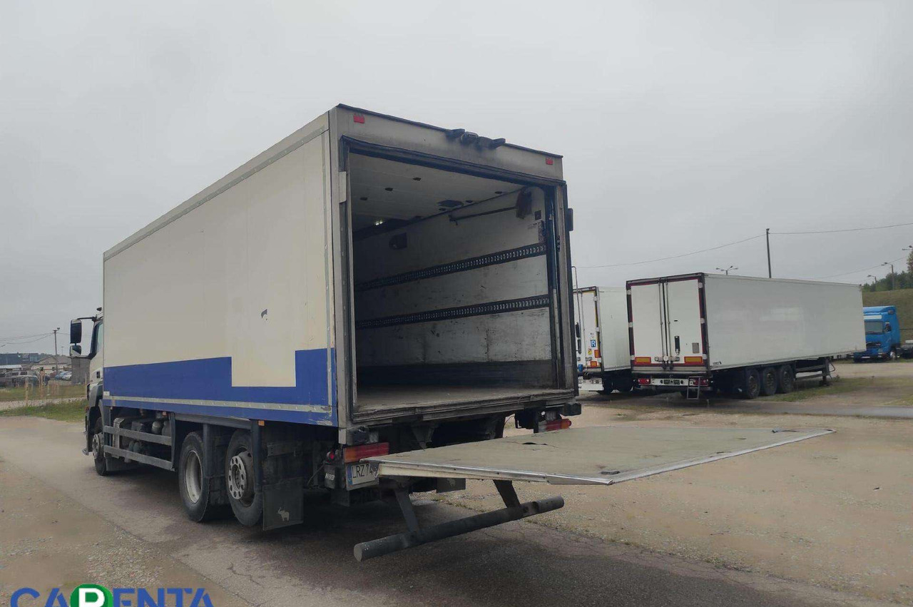 Mercedes-Benz AXOR 940.20 - Frigorífico camión: foto 3 Mercedes-Benz AXOR 940.20 - Frigorífico camión: foto 3