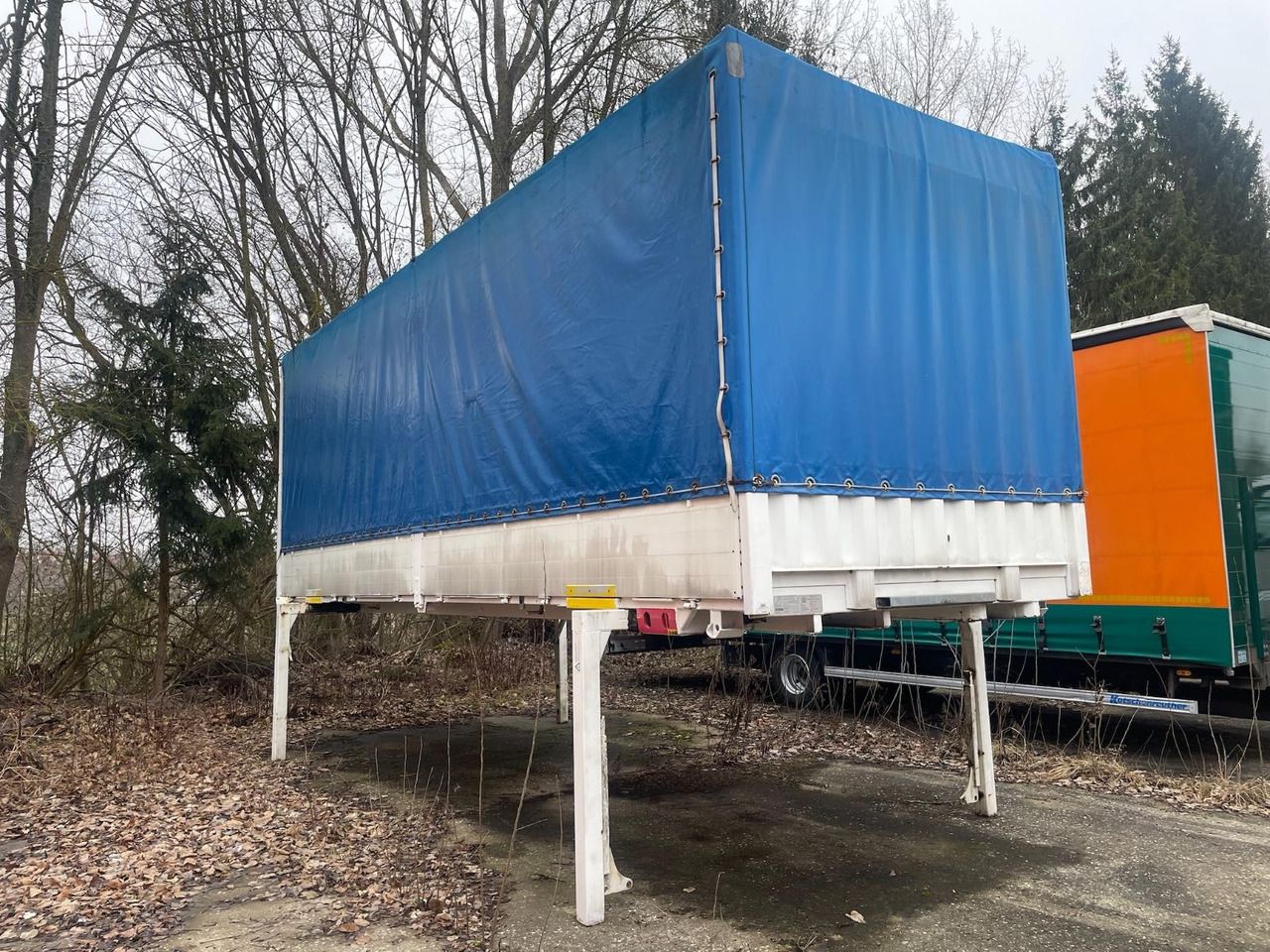 Krone WP 7.3 LS4/13400kg/Pritsche+Plane/Edscha - Toldo carrocería: foto 1 Krone WP 7.3 LS4/13400kg/Pritsche+Plane/Edscha - Toldo carrocería: foto 1