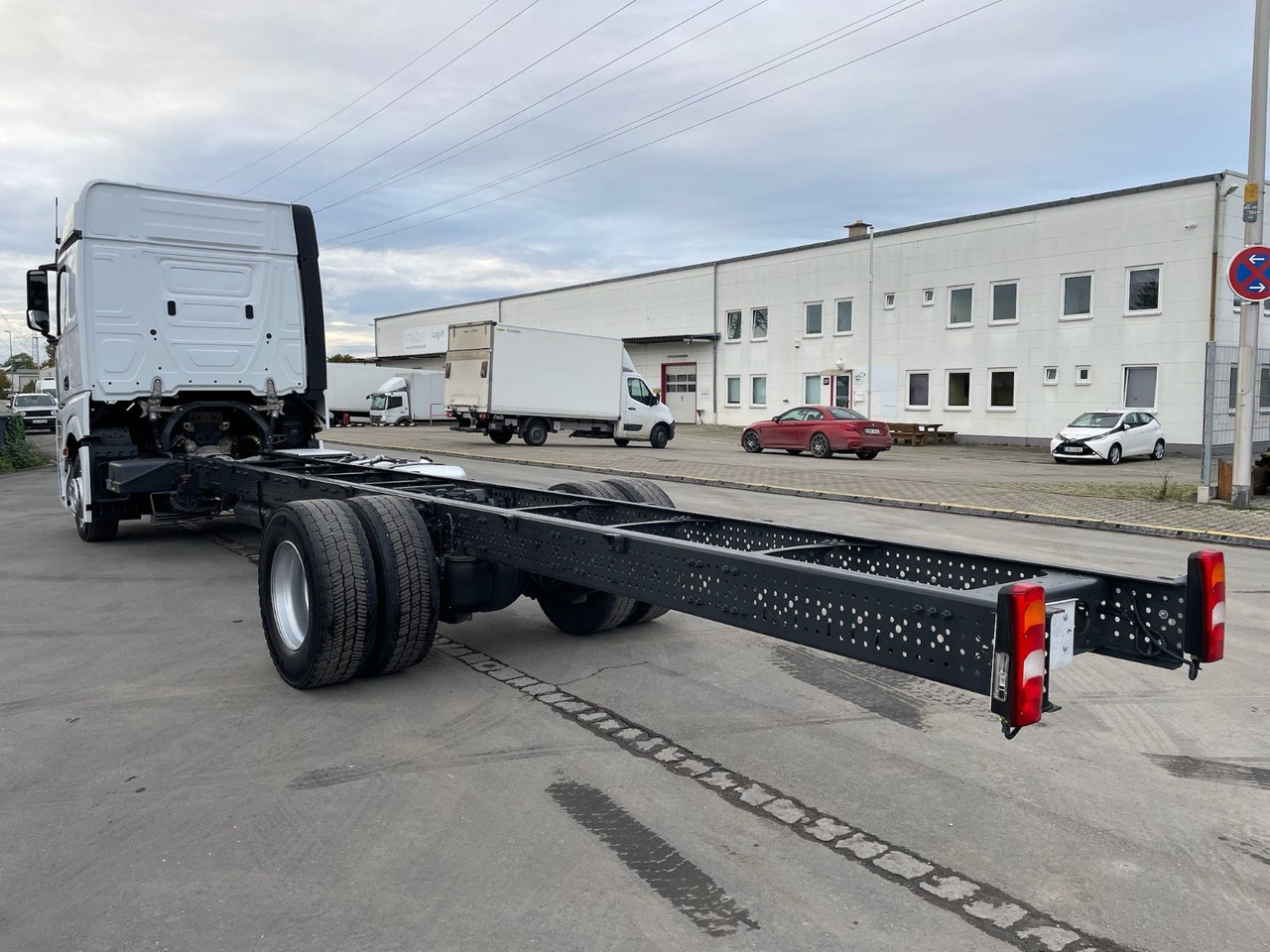 Mercedes-Benz Actros 4 1843 4x2 Fahrgestell/StandAC/ACC/EU6 - Chasis camión: foto 5 Mercedes-Benz Actros 4 1843 4x2 Fahrgestell/StandAC/ACC/EU6 - Chasis camión: foto 5