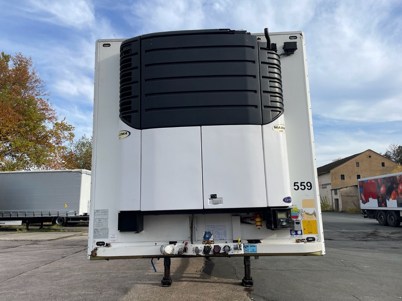 Schmitz Cargobull SKO10/CARRIER/MAXIMA1300/8810h/LBW/BÄR/Lenkachse - Frigorífico semirremolque: foto 2 Schmitz Cargobull SKO10/CARRIER/MAXIMA1300/8810h/LBW/BÄR/Lenkachse - Frigorífico semirremolque: foto 2