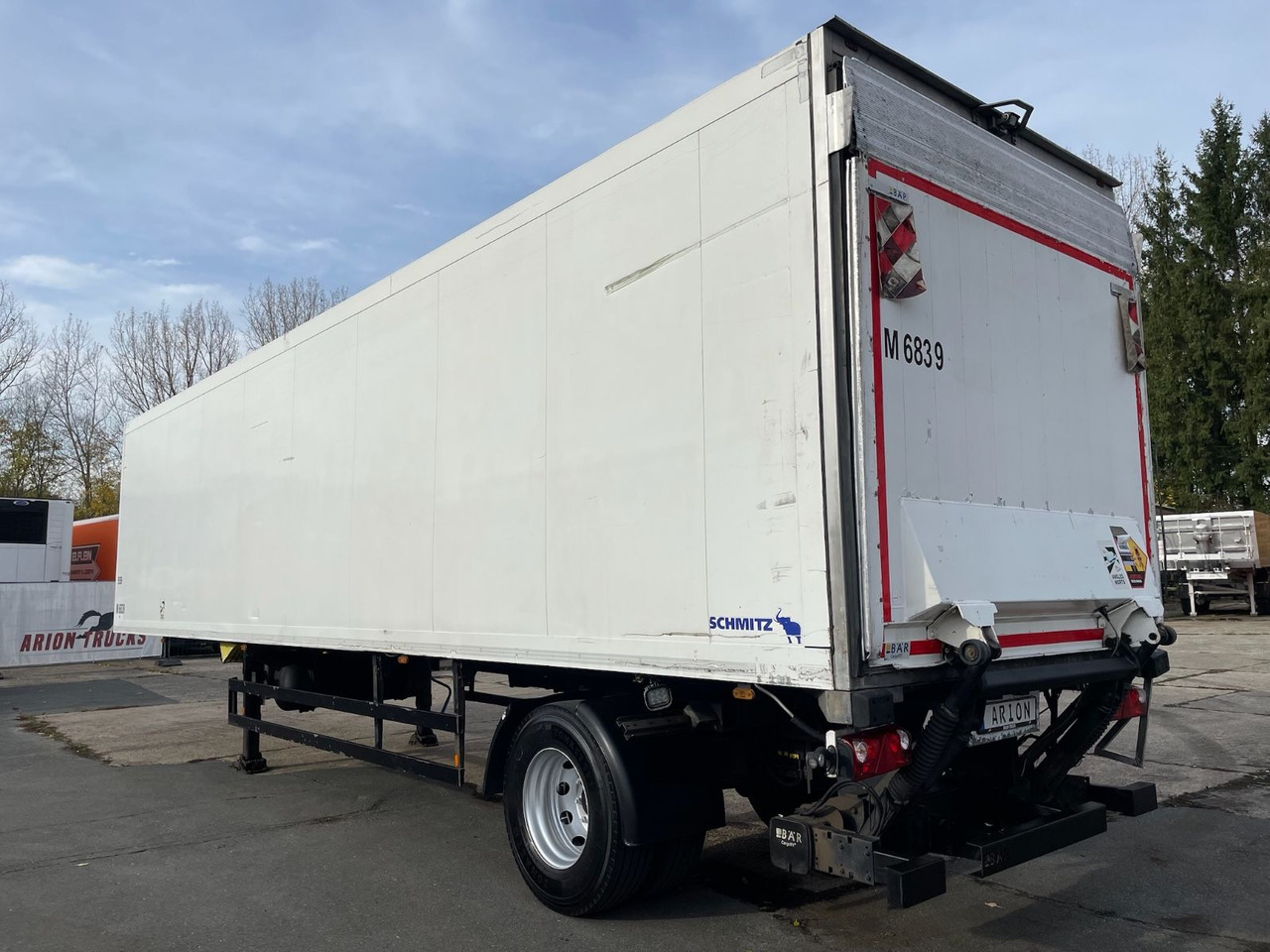 Schmitz Cargobull SKO10/CARRIER/MAXIMA1300/8810h/LBW/BÄR/Lenkachse - Frigorífico semirremolque: foto 5 Schmitz Cargobull SKO10/CARRIER/MAXIMA1300/8810h/LBW/BÄR/Lenkachse - Frigorífico semirremolque: foto 5