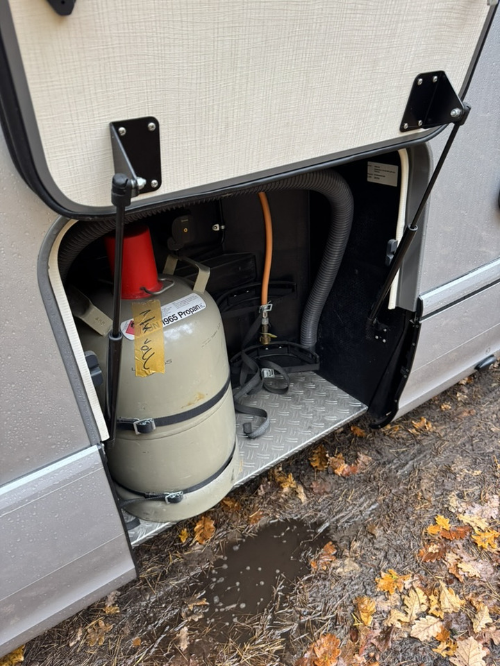 Leasing financiero de HYMER / ERIBA BML880 leasing HYMER / ERIBA BML880: foto 14