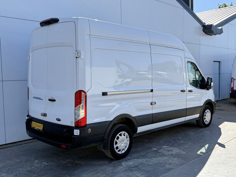 Ford E-Transit 68kWh 184PK L3H3 317km WLTP 96,3% (SOH) BEV Snelladen Camera Cruise control Climate control Carplay Navigatie Laadkabel Parkeersensoren - Furgón, Furgoneta eléctrica: foto 4 Ford E-Transit 68kWh 184PK L3H3 317km WLTP 96,3% (SOH) BEV Snelladen Camera Cruise control Climate control Carplay Navigatie Laadkabel Parkeersensoren - Furgón, Furgoneta eléctrica: foto 4