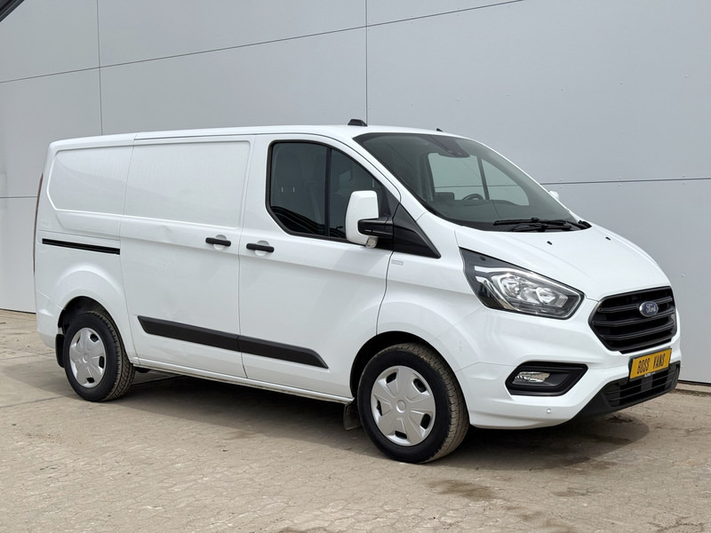 Ford Transit Custom 2.0 TDCI 130pk Automaat L1H1 Scherm Cruise Control Camera Airco LED Parkeersensoren voor achter - Furgoneta pequeña: foto 4 Ford Transit Custom 2.0 TDCI 130pk Automaat L1H1 Scherm Cruise Control Camera Airco LED Parkeersensoren voor achter - Furgoneta pequeña: foto 4