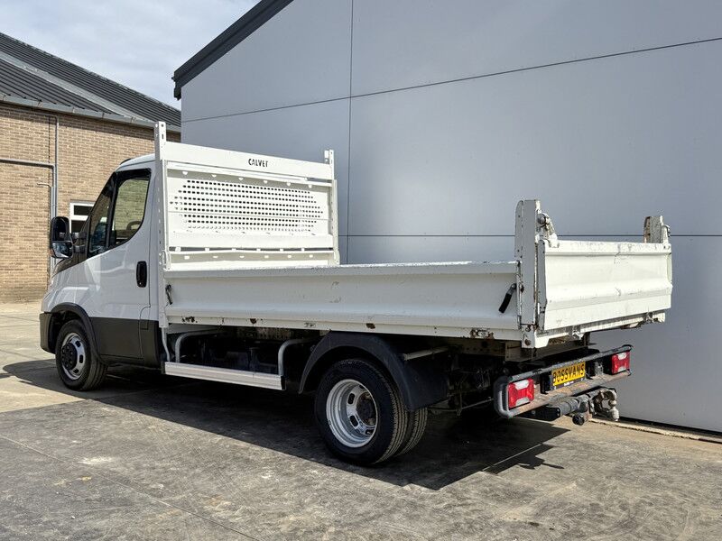 Iveco Daily 35C14 2.3 Kipper Dubbellucht 3,5t Trekhaak Airco Cruise Control Luchtgeveerde Stoel - Volquete furgoneta: foto 3 Iveco Daily 35C14 2.3 Kipper Dubbellucht 3,5t Trekhaak Airco Cruise Control Luchtgeveerde Stoel - Volquete furgoneta: foto 3