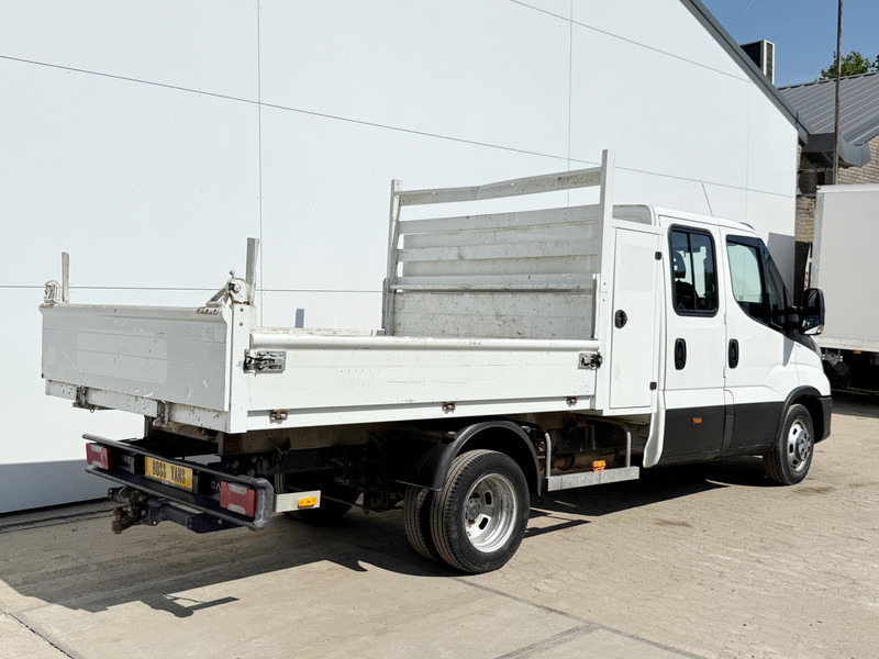 Iveco Daily 35C14 Kipper Dubbele Cabine Dubbellucht Trekhaak Airco Cruise Control Lucht Geveerde Stoel - Volquete furgoneta, Furgoneta combi: foto 4 Iveco Daily 35C14 Kipper Dubbele Cabine Dubbellucht Trekhaak Airco Cruise Control Lucht Geveerde Stoel - Volquete furgoneta, Furgoneta combi: foto 4