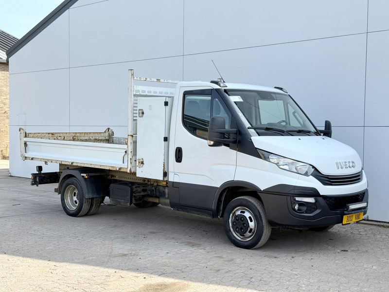 Iveco Daily 35C18 3.0 3.0 Automaat Kipper Dubbellucht 3.5t Trekhaak Airco Cruise Control - Volquete furgoneta: foto 5 Iveco Daily 35C18 3.0 3.0 Automaat Kipper Dubbellucht 3.5t Trekhaak Airco Cruise Control - Volquete furgoneta: foto 5