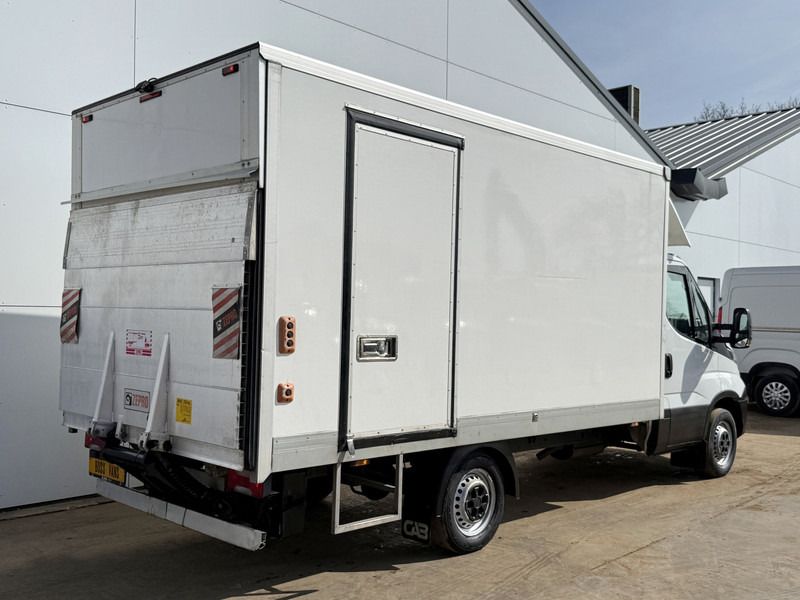 Iveco Daily 35S14 2.3 Automaat Laadklep Climate Control Standkachel Koffer Bakwagen Meubelbak - Furgoneta: foto 3 Iveco Daily 35S14 2.3 Automaat Laadklep Climate Control Standkachel Koffer Bakwagen Meubelbak - Furgoneta: foto 3