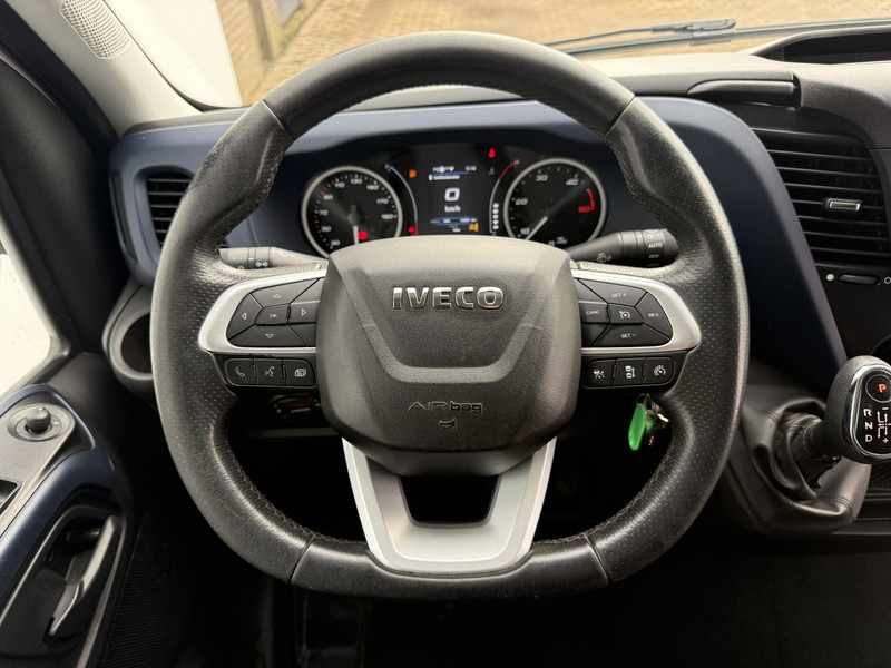 Furgoneta Iveco Daily 35S16 2.3 Automaat Laadklep LED Climate Control Cruise Control Standkachel Camera Navigatie Koffer Bakwagen Meubelbak: foto 18 Furgoneta Iveco Daily 35S16 2.3 Automaat Laadklep LED Climate Control Cruise Control Standkachel Camera Navigatie Koffer Bakwagen Meubelbak: foto 18
