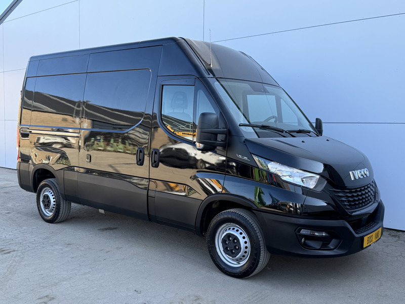 Iveco Daily 35S16 L2H2 Adaptive Cruise Control Airco Camera Navigatie 3,5t Trekhaak - Furgoneta pequeña: foto 4 Iveco Daily 35S16 L2H2 Adaptive Cruise Control Airco Camera Navigatie 3,5t Trekhaak - Furgoneta pequeña: foto 4