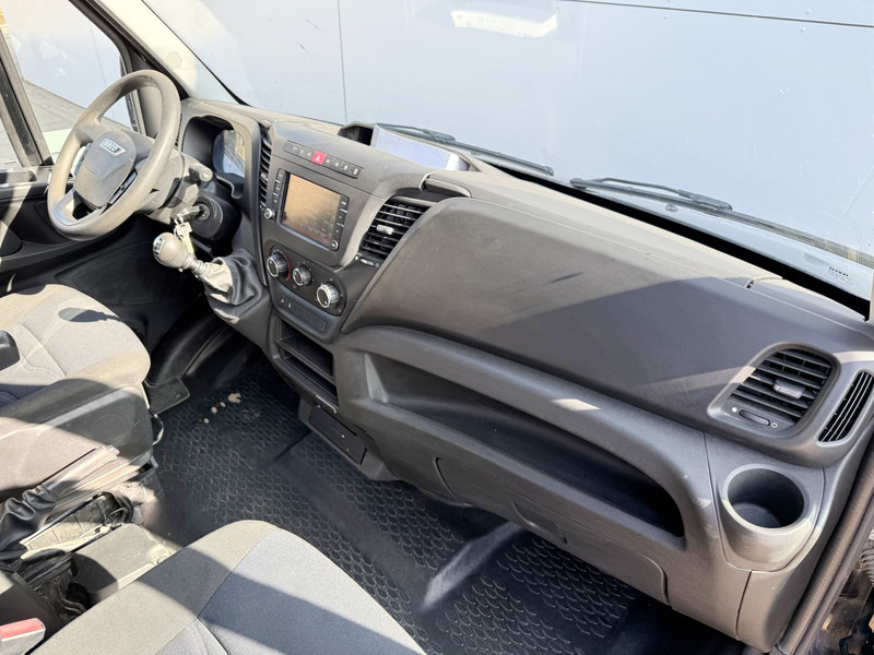 Furgón Iveco Daily 35S16 L2H2 Airco Cruise Control Camera 3.5t Trekhaak: foto 9