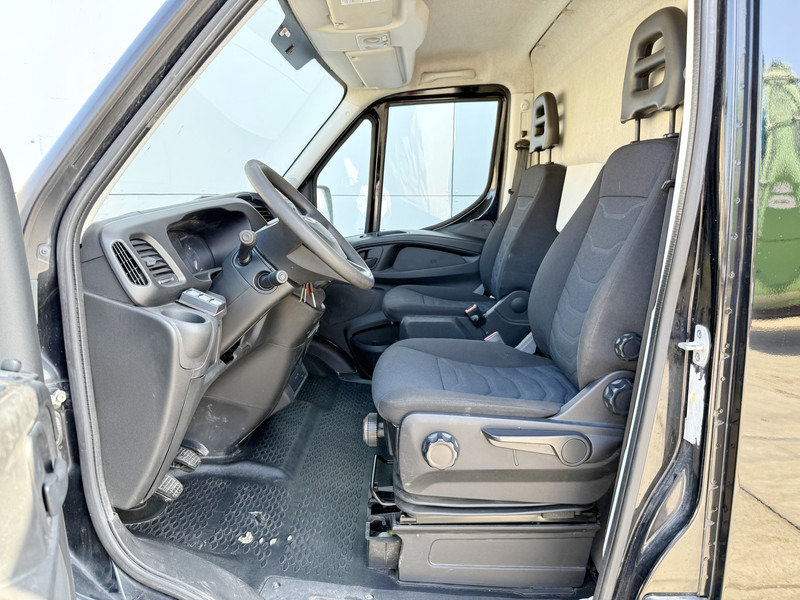 Furgón Iveco Daily 35S16 L2H2 Airco Cruise Control Camera 3.5t Trekhaak: foto 7