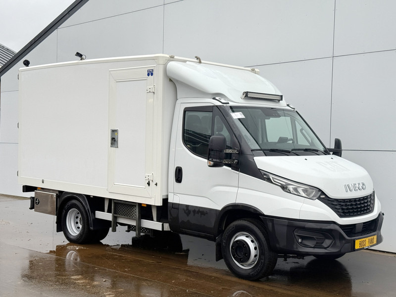 Iveco Daily Daily 70C18 3.0 *Service bus / Inbouw* LED Climate Control Cruise Control Tachograaf Standkachel Trekhaak Camera Stoelverwarming - Furgoneta: foto 4 Iveco Daily Daily 70C18 3.0 *Service bus / Inbouw* LED Climate Control Cruise Control Tachograaf Standkachel Trekhaak Camera Stoelverwarming - Furgoneta: foto 4