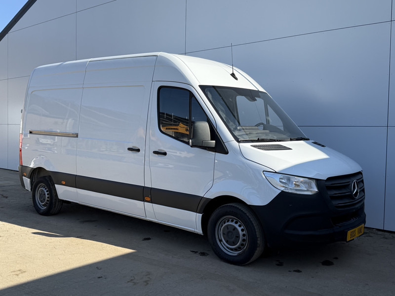 Mercedes-Benz Sprinter 311 CDI L2H2 Climate Control Cruise Control Euro 6 - Furgoneta pequeña: foto 4 Mercedes-Benz Sprinter 311 CDI L2H2 Climate Control Cruise Control Euro 6 - Furgoneta pequeña: foto 4