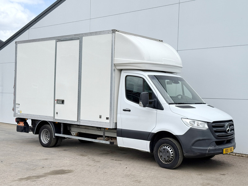 Mercedes-Benz Sprinter 514 2.2 CDI Dubbellucht Laadklep Airco Cruise Control Bakwagen Meubelbak Koffer - Furgoneta: foto 4 Mercedes-Benz Sprinter 514 2.2 CDI Dubbellucht Laadklep Airco Cruise Control Bakwagen Meubelbak Koffer - Furgoneta: foto 4