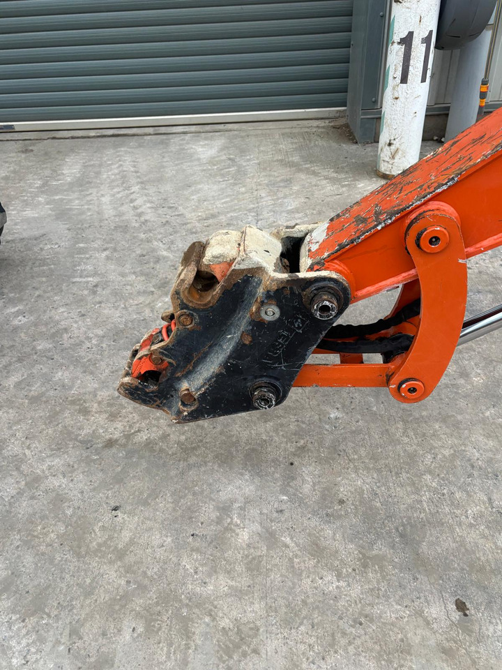 Leasing financiero de  Hitachi ZX55U-6 CLR leasing Hitachi ZX55U-6 CLR: foto 8