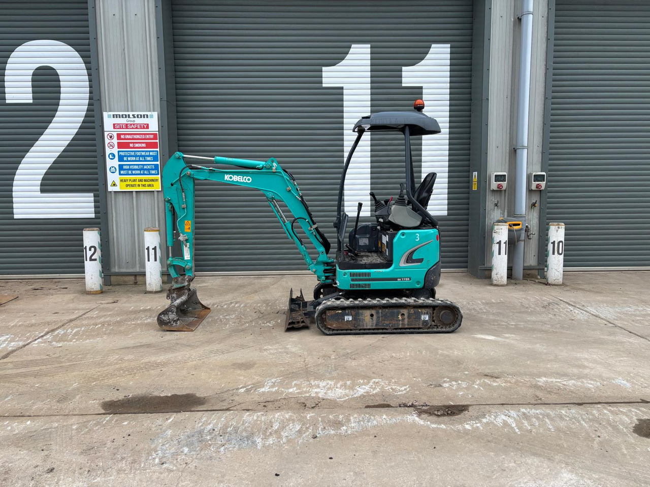 Kobelco SK17SR-3E - Miniexcavadora: foto 2 Kobelco SK17SR-3E - Miniexcavadora: foto 2