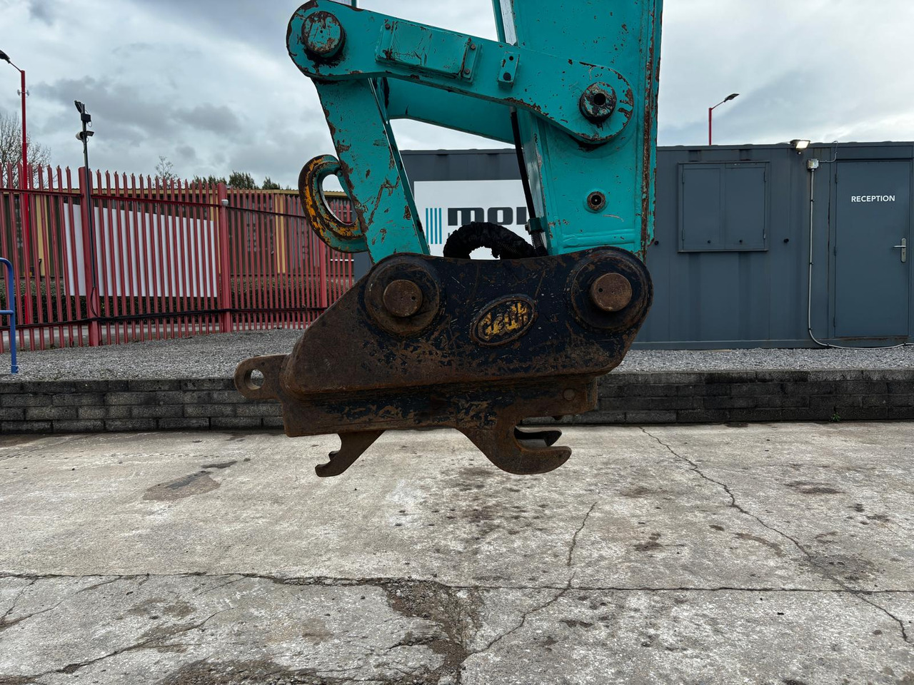 Excavadora de cadenas Kobelco SK210LC-11: foto 8 Excavadora de cadenas Kobelco SK210LC-11: foto 8