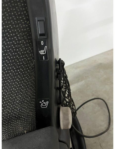 Liebherr A308 / A900B Li / A900C Li / A900C ZW / A904C Li / A914B Li / A914C li / A924B Li / A924C Li / A934B Li / A934C Li / A944B Li / - Asiento: foto 4 Liebherr A308 / A900B Li / A900C Li / A900C ZW / A904C Li / A914B Li / A914C li / A924B Li / A924C Li / A934B Li / A934C Li / A944B Li / - Asiento: foto 4