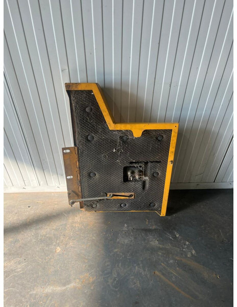 Liebherr R904 / A904C Li / A904 Li / A900C Li / A900C / R900C Li / R904C - Puerta y piezas: foto 2 Liebherr R904 / A904C Li / A904 Li / A900C Li / A900C / R900C Li / R904C - Puerta y piezas: foto 2