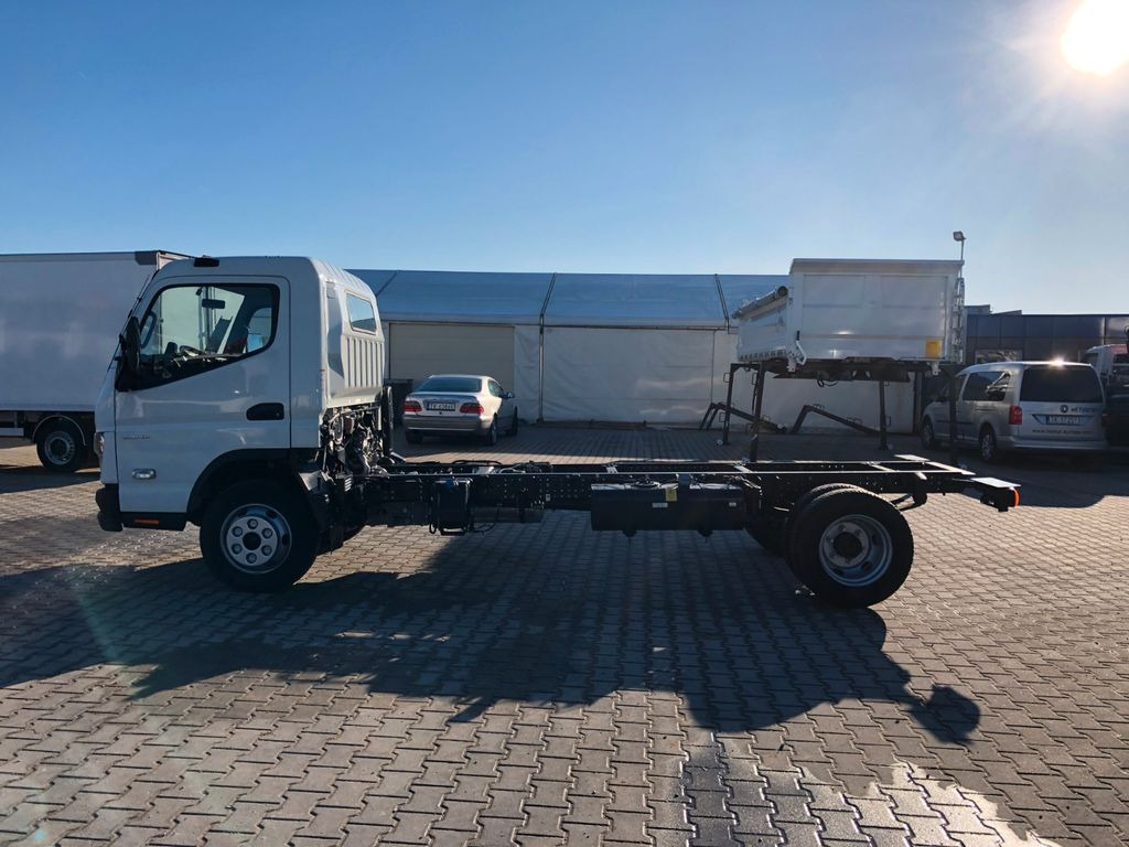 FUSO CANTER 7C18H - Chasis camión: foto 4 FUSO CANTER 7C18H - Chasis camión: foto 4