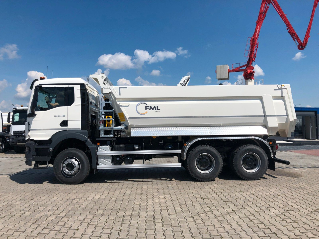 MAN TGS 33.400 6X4 EURO2 FML KIPPER 17,5M3 - Volquete camión: foto 4 MAN TGS 33.400 6X4 EURO2 FML KIPPER 17,5M3 - Volquete camión: foto 4
