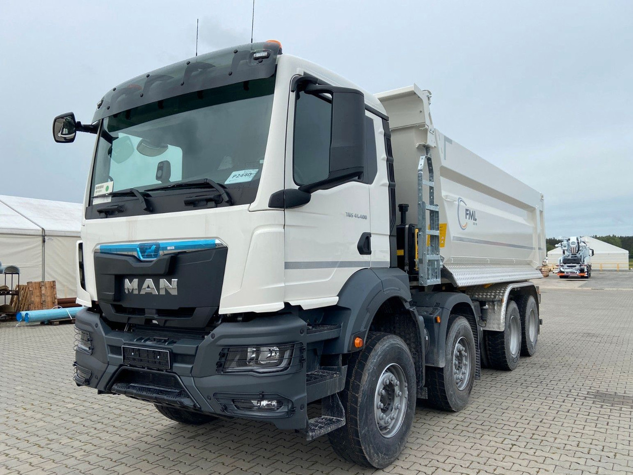 MAN TGS 41.400 8x4 EURO2 FML KIPPER 21M3 - Volquete camión: foto 2 MAN TGS 41.400 8x4 EURO2 FML KIPPER 21M3 - Volquete camión: foto 2