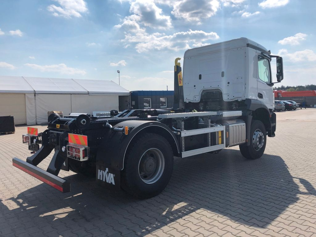 Mercedes-Benz AROCS 2136 Abrollkipper HYVA HKS-12-37-S - Multibasculante camión: foto 5 Mercedes-Benz AROCS 2136 Abrollkipper HYVA HKS-12-37-S - Multibasculante camión: foto 5
