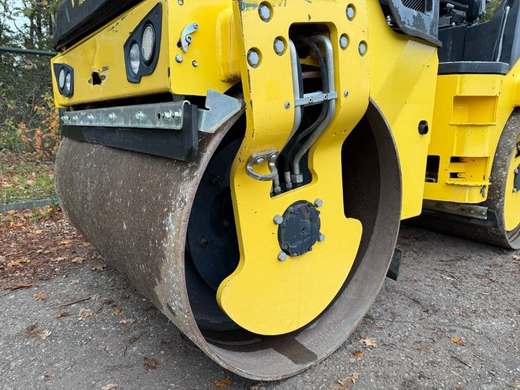 Apisonadora de asfalto Bomag BW138AD-5: foto 16