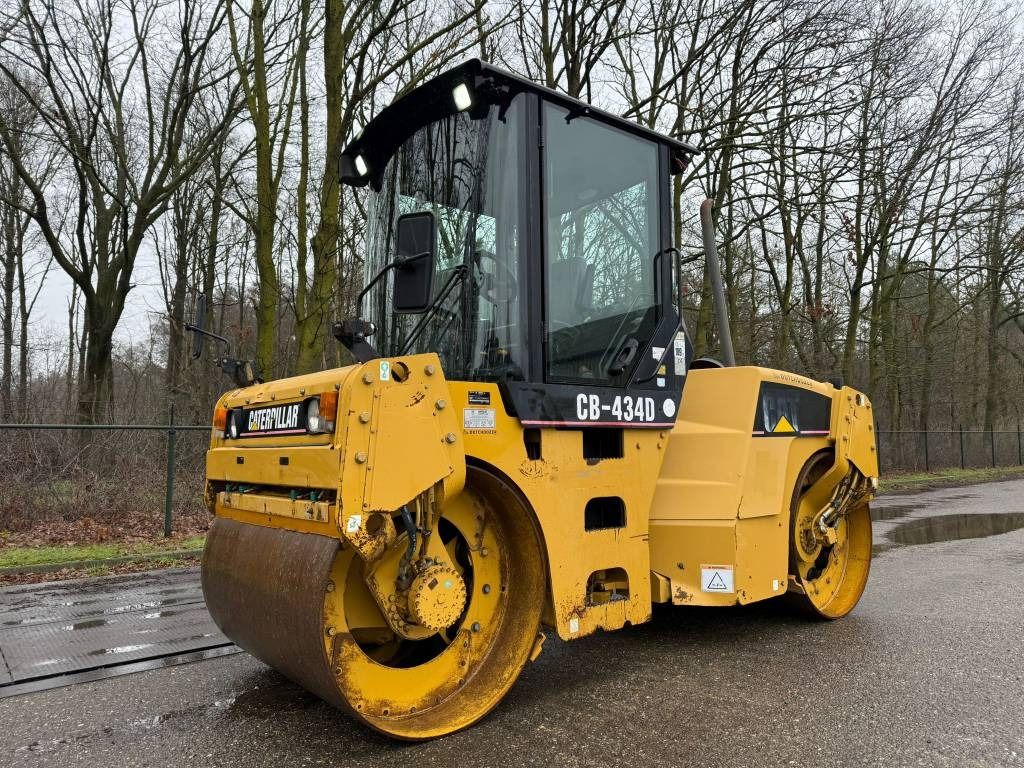 CAT CB 434 D - Apisonadora de asfalto: foto 1 CAT CB 434 D - Apisonadora de asfalto: foto 1