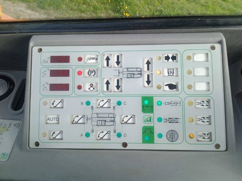 Merlo Roto 38.16 - Manipulador telescópico: foto 5 Merlo Roto 38.16 - Manipulador telescópico: foto 5