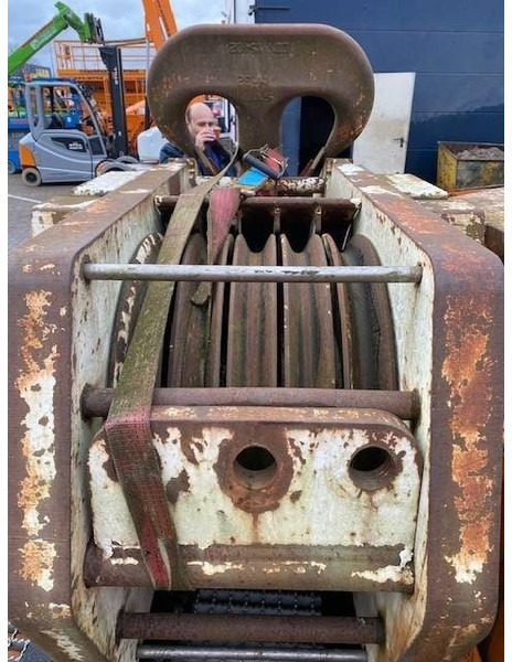 Terex Demag 160t hook block 5-sheave CC2800 / TC2800 - Grúa para camión para Maquinaria de construcción: foto 2 Terex Demag 160t hook block 5-sheave CC2800 / TC2800 - Grúa para camión para Maquinaria de construcción: foto 2