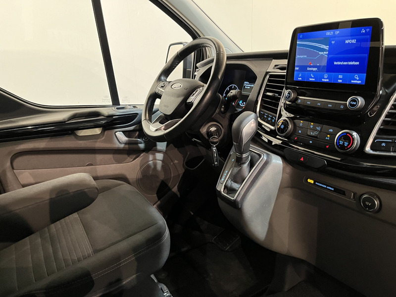 Ford Transit Custom 300 2.0 TDCI L2H1 Limited DC Dubbel Cabine 130 PK Automaat / Euro 6 / Schuifdeur L + R / Airco / Cruise Control / Camera / CarPlay / Trekhaak / Navigatie - Furgoneta pequeña, Furgoneta combi: foto 3 Ford Transit Custom 300 2.0 TDCI L2H1 Limited DC Dubbel Cabine 130 PK Automaat / Euro 6 / Schuifdeur L + R / Airco / Cruise Control / Camera / CarPlay / Trekhaak / Navigatie - Furgoneta pequeña, Furgoneta combi: foto 3