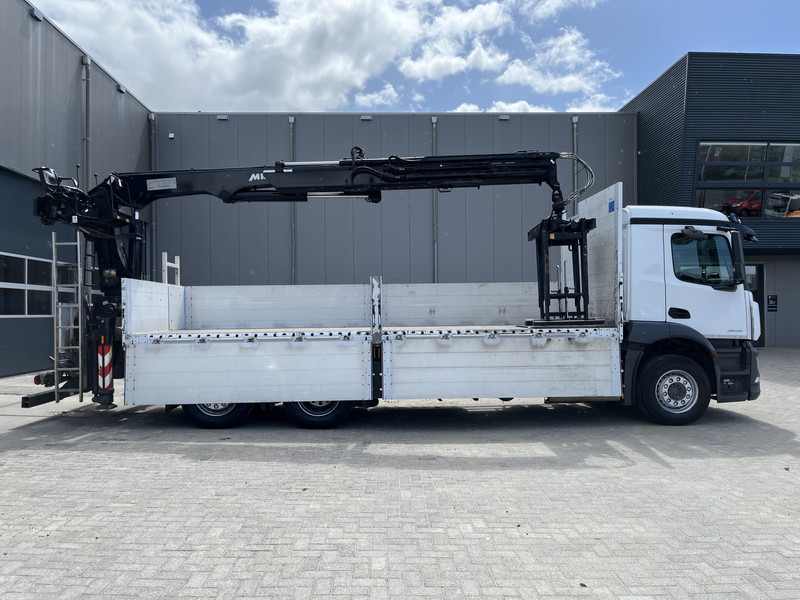 Mercedes-Benz ANTOS 2546 6X2 Bouwstoffenauto / Open laadbak vv KRAAN MKG HLK 221-3 met Palletklem - Camión caja abierta, Camión grúa: foto 3 Mercedes-Benz ANTOS 2546 6X2 Bouwstoffenauto / Open laadbak vv KRAAN MKG HLK 221-3 met Palletklem - Camión caja abierta, Camión grúa: foto 3