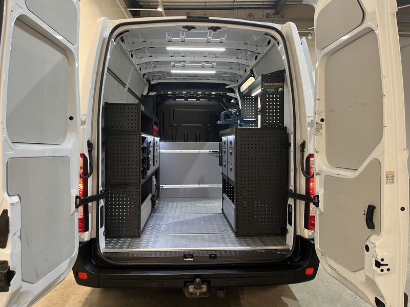 Renault Master 2.3 dCi L1H2 130 PK Servicebus / Modul-System Inrichting / Euro 6 / Airco / Cruise Control / Camera / Navigatie / Trekhaak / 73.900 KM !! - Furgón: foto 4 Renault Master 2.3 dCi L1H2 130 PK Servicebus / Modul-System Inrichting / Euro 6 / Airco / Cruise Control / Camera / Navigatie / Trekhaak / 73.900 KM !! - Furgón: foto 4