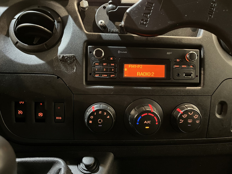 Furgón Renault Master 2.3 dCi L2H2 145 PK Servicebus / Bott Inrichting / Euro 6 / 220V. / Airco / Cruise Control / Camera / Trekhaak: foto 11