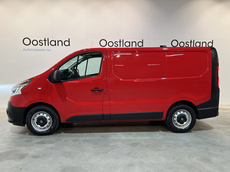 Renault Trafic 2.0 dCi 170 PK L1H1 / Euro 6 / Airco / Cruise Control / PDC / CarPlay / Navigatie / Trekhaak / LED / 3-Zits - Furgoneta pequeña: foto 4 Renault Trafic 2.0 dCi 170 PK L1H1 / Euro 6 / Airco / Cruise Control / PDC / CarPlay / Navigatie / Trekhaak / LED / 3-Zits - Furgoneta pequeña: foto 4