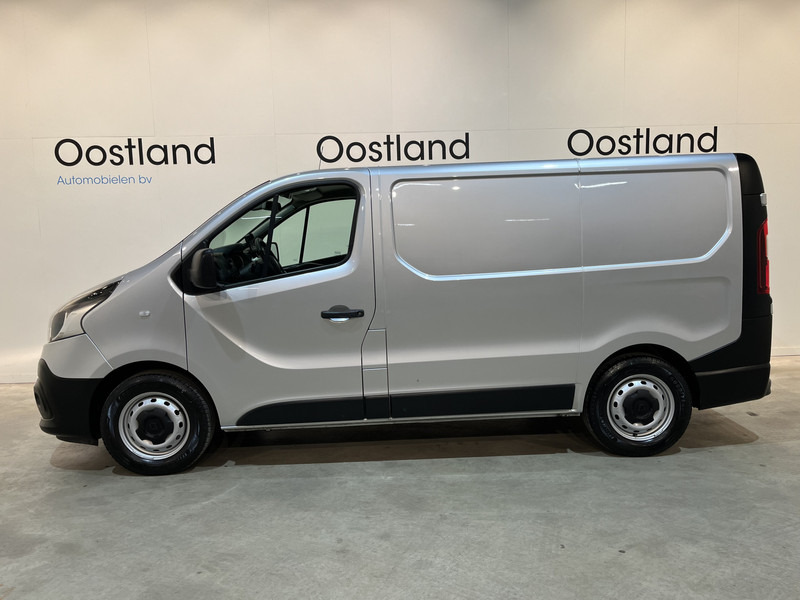 Renault Trafic 2.0 dCi L1H1 170 PK Automaat Servicebus / Sortimo Inrichting / Euro 6 / Airco / Cruise Control / Camera / Trekhaak / 3-Zits / BPM VRIJ !! - Furgoneta pequeña: foto 5 Renault Trafic 2.0 dCi L1H1 170 PK Automaat Servicebus / Sortimo Inrichting / Euro 6 / Airco / Cruise Control / Camera / Trekhaak / 3-Zits / BPM VRIJ !! - Furgoneta pequeña: foto 5