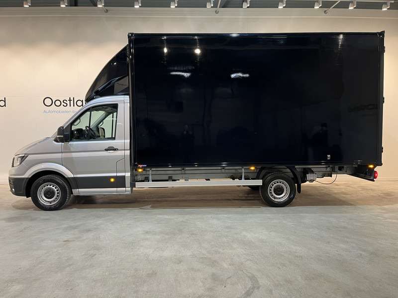 Volkswagen Crafter 35 2.0 TDI 140 pk Bakwagen 2.41 Mtr. H / Meubelbak / Euro 6 / Airco / Cruise Control / CarPlay / 23.400 KM !! - Furgoneta: foto 2 Volkswagen Crafter 35 2.0 TDI 140 pk Bakwagen 2.41 Mtr. H / Meubelbak / Euro 6 / Airco / Cruise Control / CarPlay / 23.400 KM !! - Furgoneta: foto 2