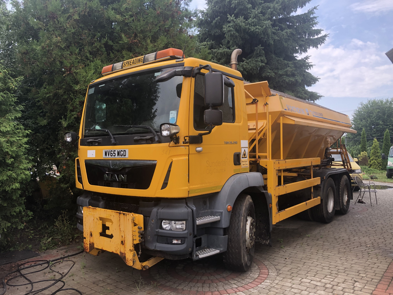 MAN TGM 26.290 Gritter/spreder 6x4 plough - Vehículo municipal: foto 1 MAN TGM 26.290 Gritter/spreder 6x4 plough - Vehículo municipal: foto 1