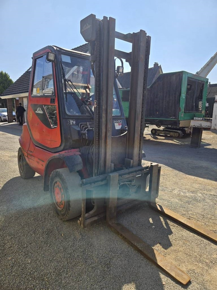 Linde H 40 D-04 - Carretilla elevadora diésel: foto 5 Linde H 40 D-04 - Carretilla elevadora diésel: foto 5