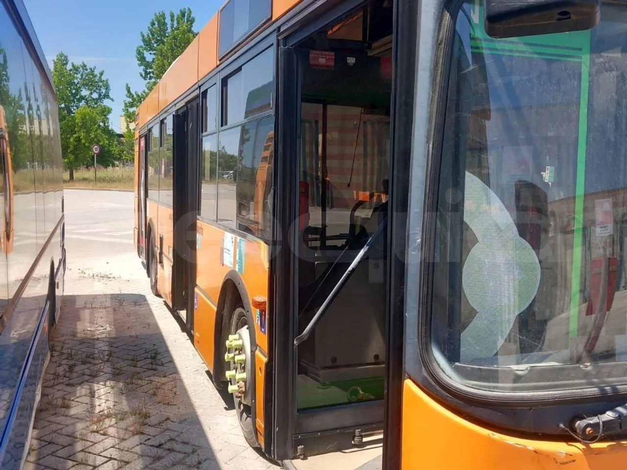 BredaMenarinibus M 240/E3 NU - Autobús urbano: foto 4 BredaMenarinibus M 240/E3 NU - Autobús urbano: foto 4